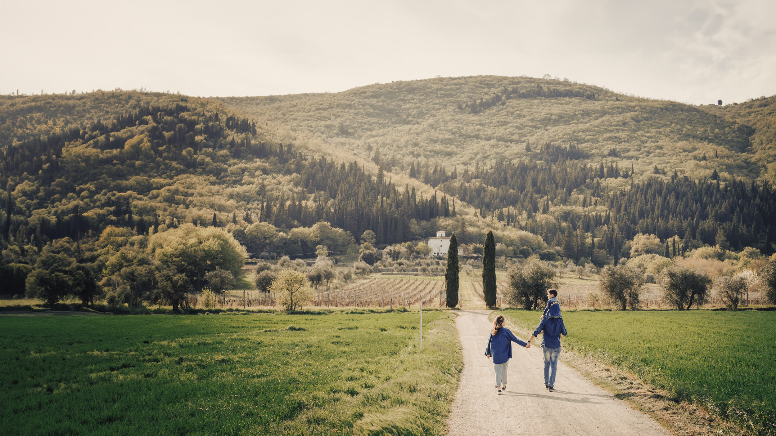 Servizio fotografico di famiglia all'aperto in Toscana – Foto Cine Gori