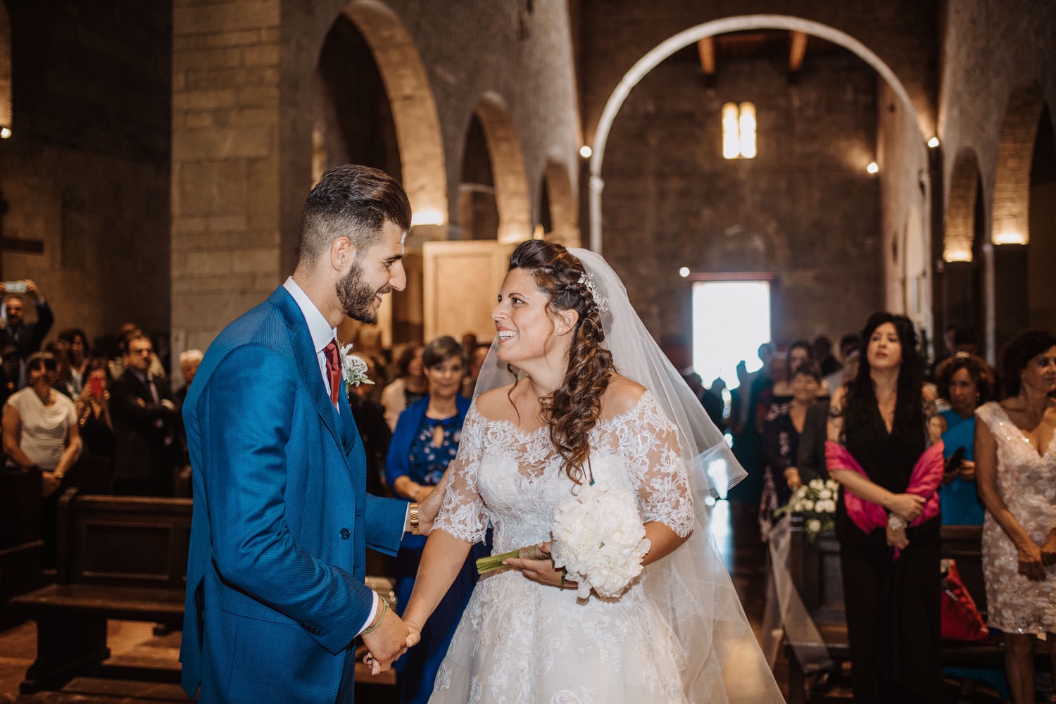 Gli sposi all'altare