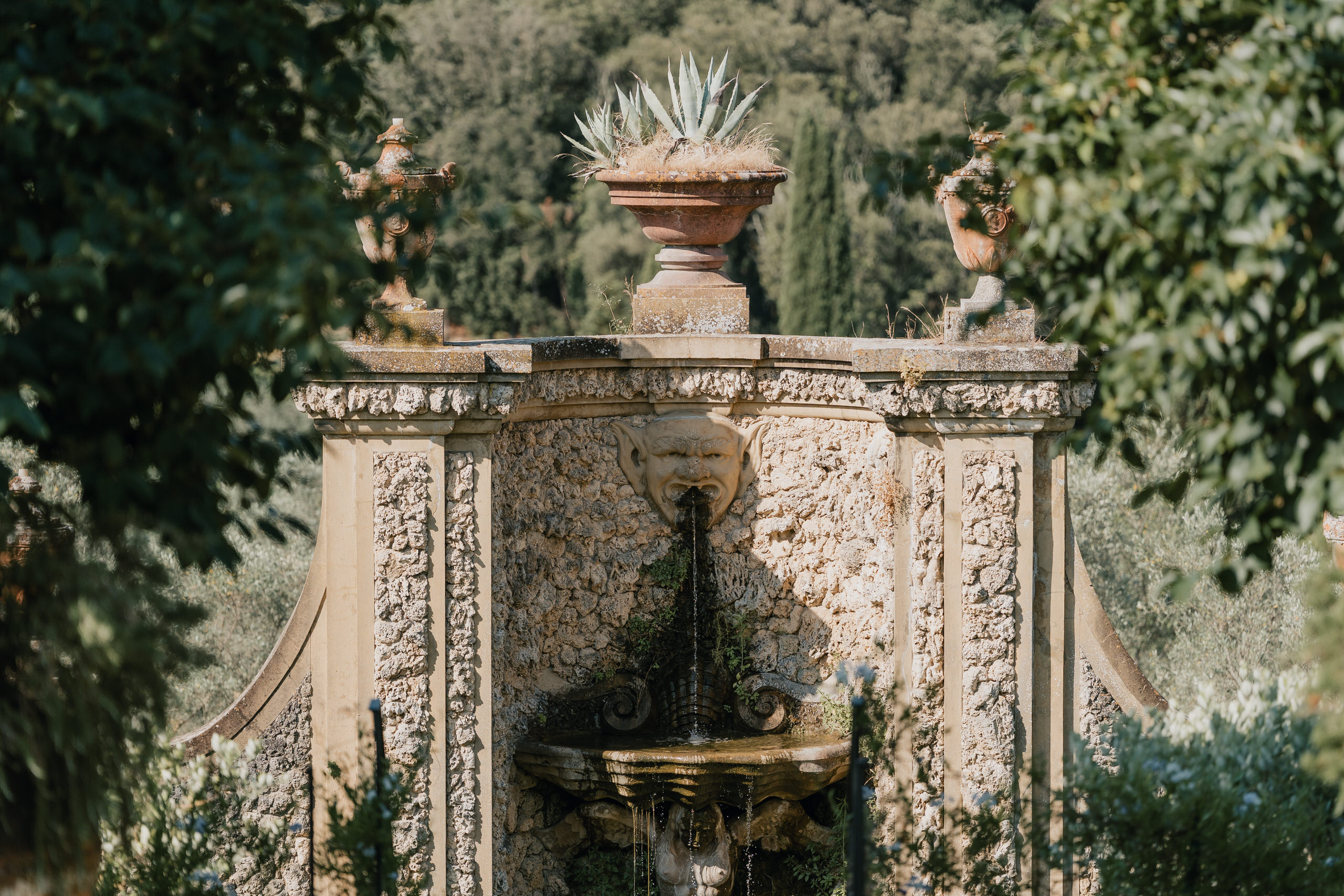 The garden fountain of Villa Medicea di Lilliano before the proposal