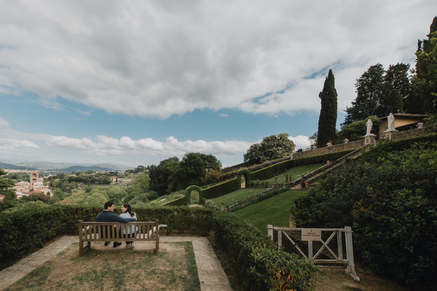 Il giardino di Villa Bardini sulla collina