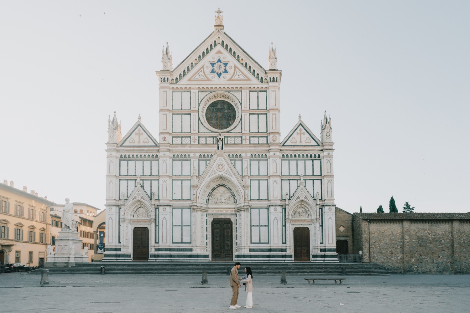 Piazza Santa Croce senza nessuno